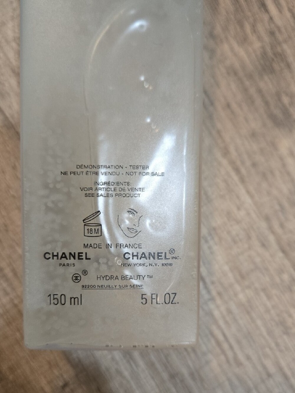 CHANEL Hydra Beauty Micro Liquid Essence — NEW!!! - Picture 5 of 5